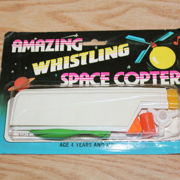 NWT VINTAGE 1985 LOT OF 4 AMAZING WHISTLING SPACE COPTER - Picture 1 of 2